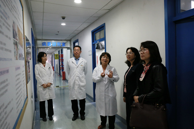 北京清華長庚醫(yī)院黨委書記率隊到首都兒科研究所體驗志愿服務(wù)